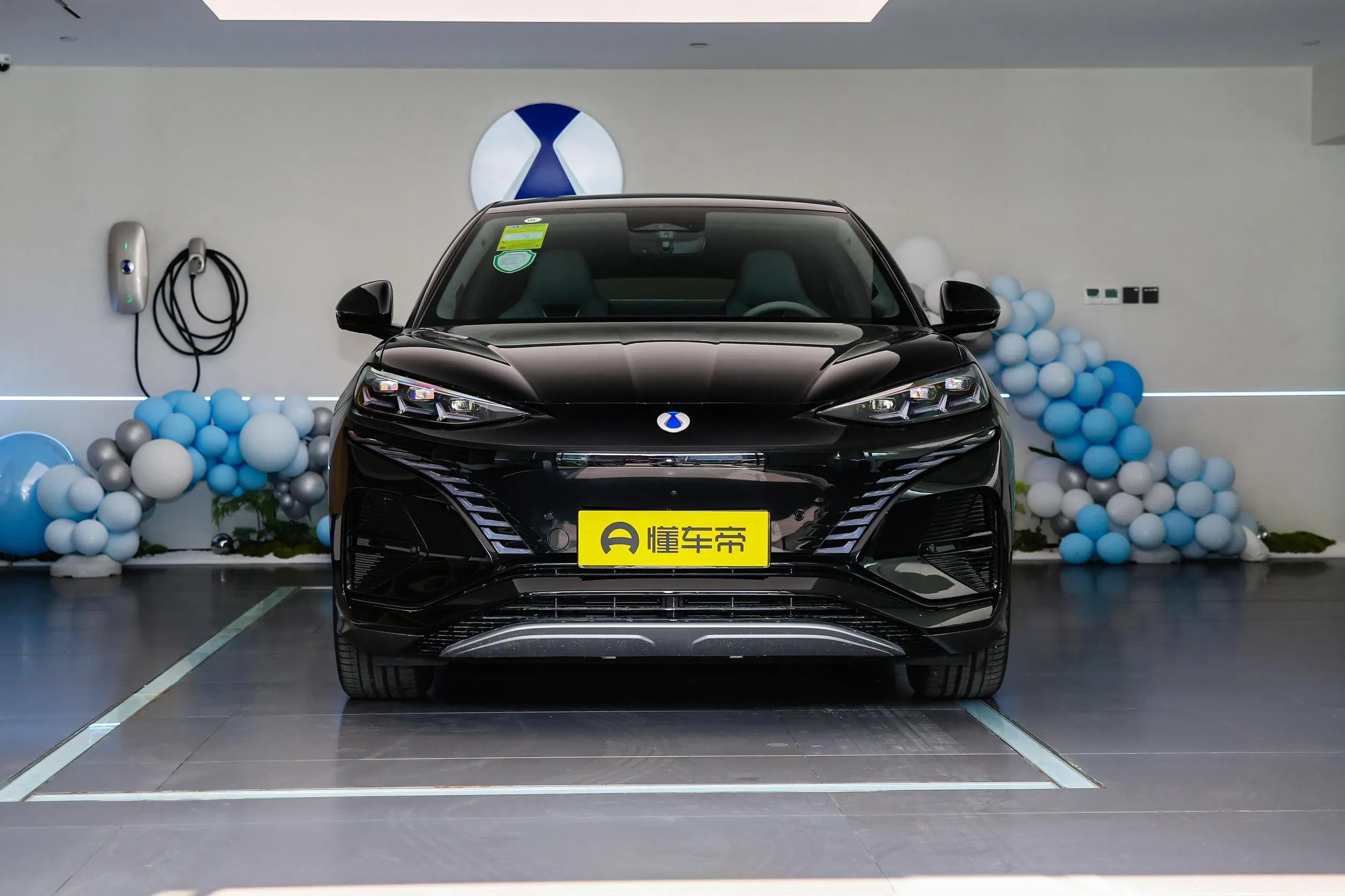imgi_80_Denza-N7-2023-702km-Second-Hand-5-Seats-EV-Electric-SUV-Car 2026 Denza N7 Electric 5 Door 5 Seats Cars– In Stock in China | China Electric Car Import UK - Image 1