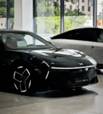 UK Pre-Owned XPeng P7 Electric Sedan – Stunning Black & Red Luxury EV - Image 5