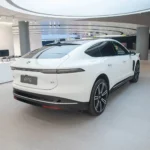 UK Nio ET9 High-Performance 4WD Electric Sedan – Luxury Left-Hand Drive New Energy Car - Image 5